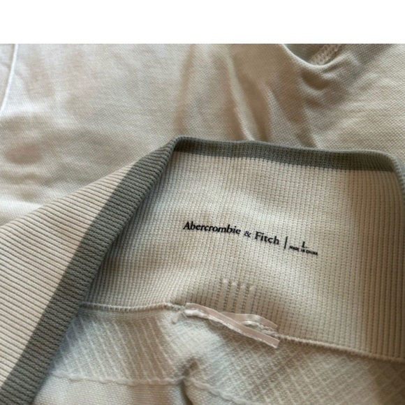 Abercrombie & Fitch matching workout set bra and seamless leggings - Picture 4 of 7